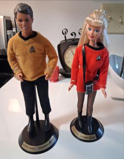 Vintage Star Trek Barbie Doll Set