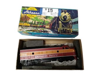 Athearn 3035 F7a Dmy S P Daylight Red Other Collectible