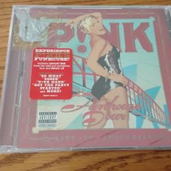 Pink "Funhouse Tour" Live In Australia Cd Dvd Combo