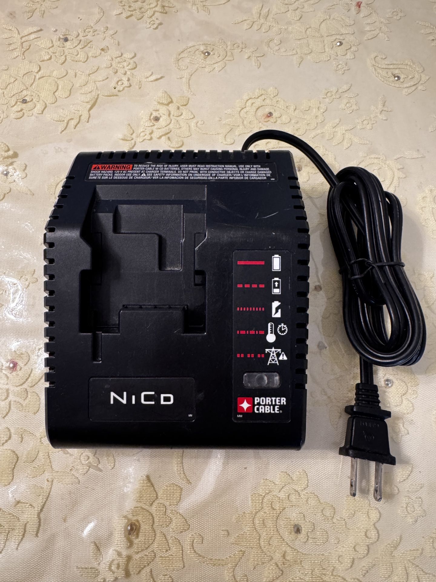 Porter-Cable brand Ni-Cd battery charger, model PCMVC TYPE 2