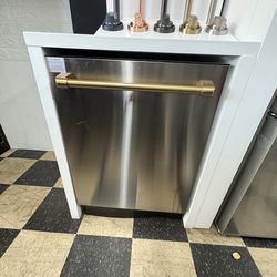 April Blowout Sale 🚨 Thor Gordon Ramsey Dishwasher