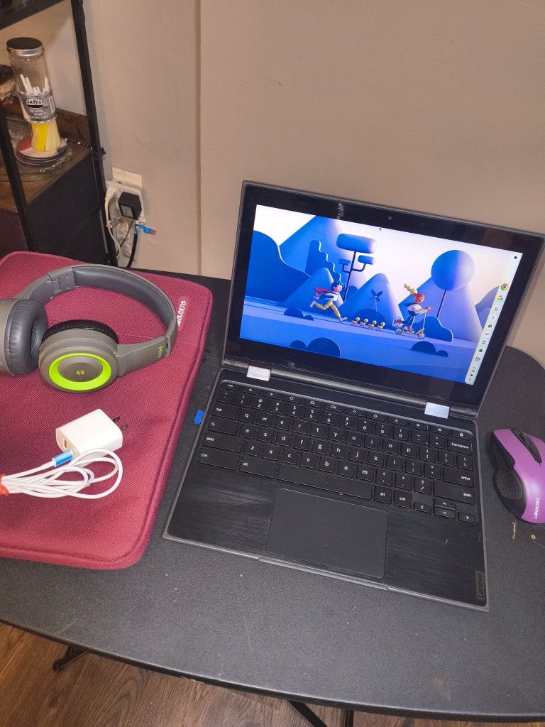 Lenovo Chromebook With Accessories And Bag