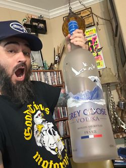 Epic GIANT 4.5L Bar Display Bottle