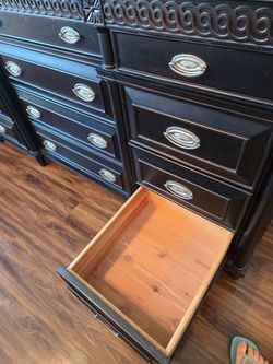 Beddroom set, dresser, two night stand and headboards fir sale