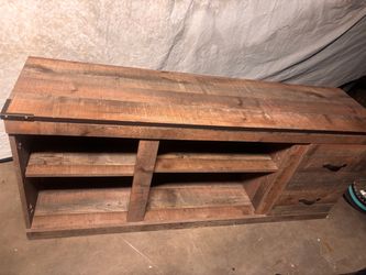 Free used tv stand