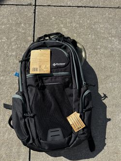 Ozark Outdoor Bag With Water Storage