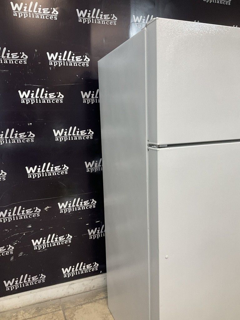 Ge Used Refrigerator Top and Bottom 28x67