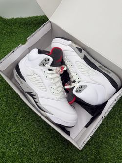 New Jordan 5 “White Cement” Size 11.5M