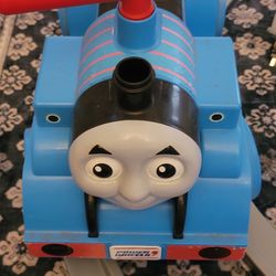 6V Ride-On Train with Track and Power Wheels Featuring Thomas and Friends