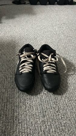 Jordan 1 low football cleats size 10 (black)