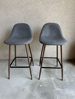 2 x Counter Height Bar Stools