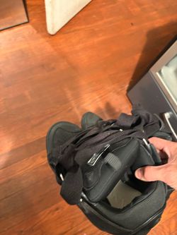 Lavins all black