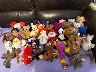 Lot of 30 TY beanie babies!