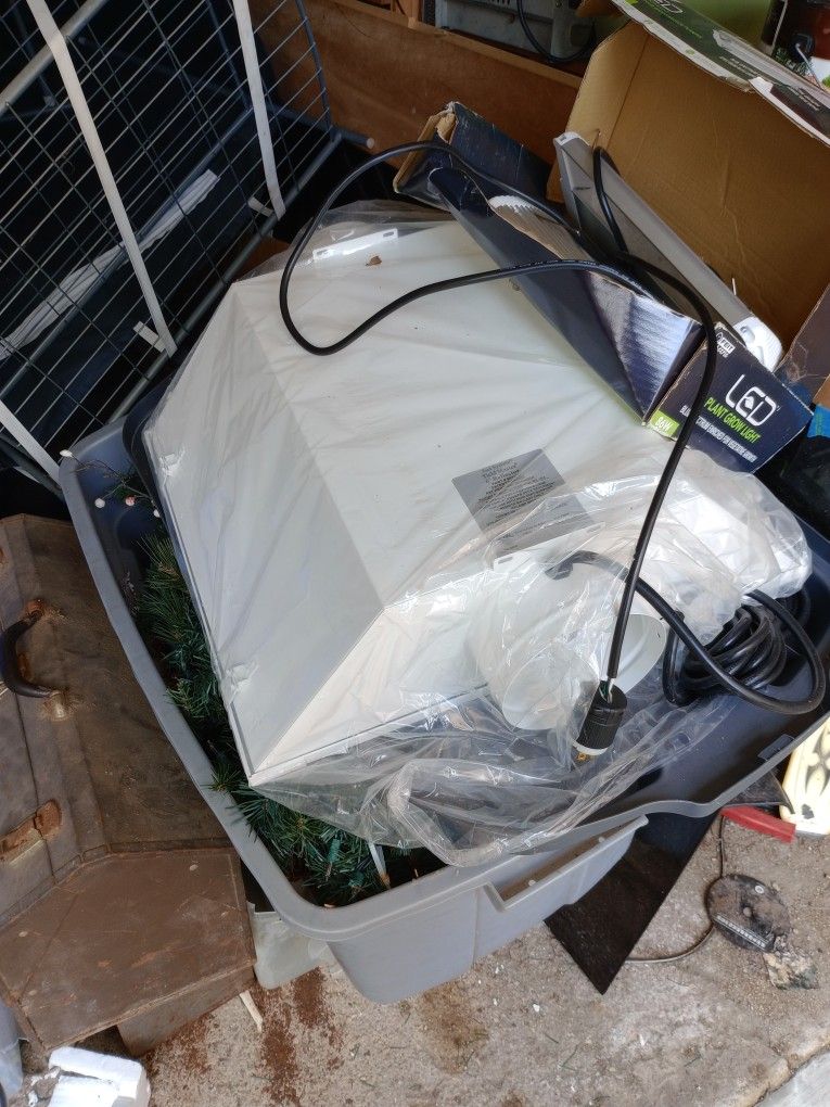 Growing Tent 20x20 True Exhaust Fans And A Bunch Of Light´s Home & Garden