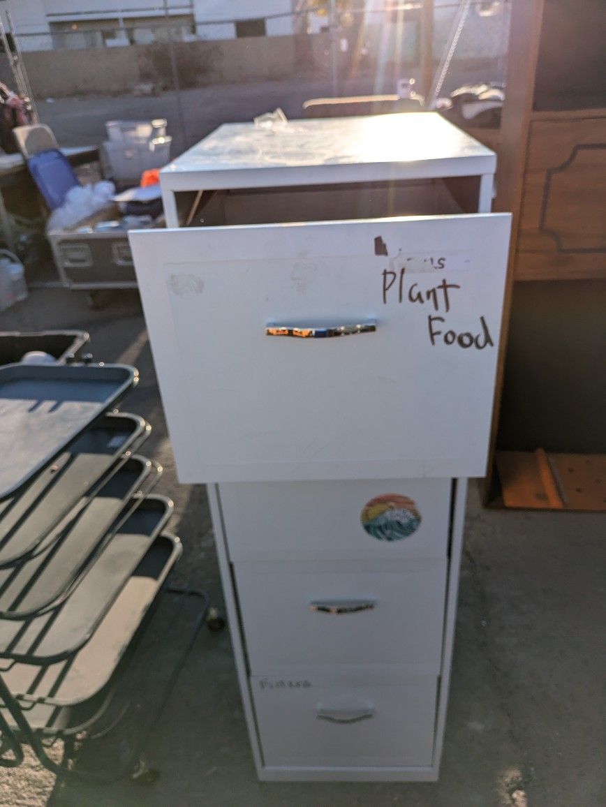 Filing Cabinet 