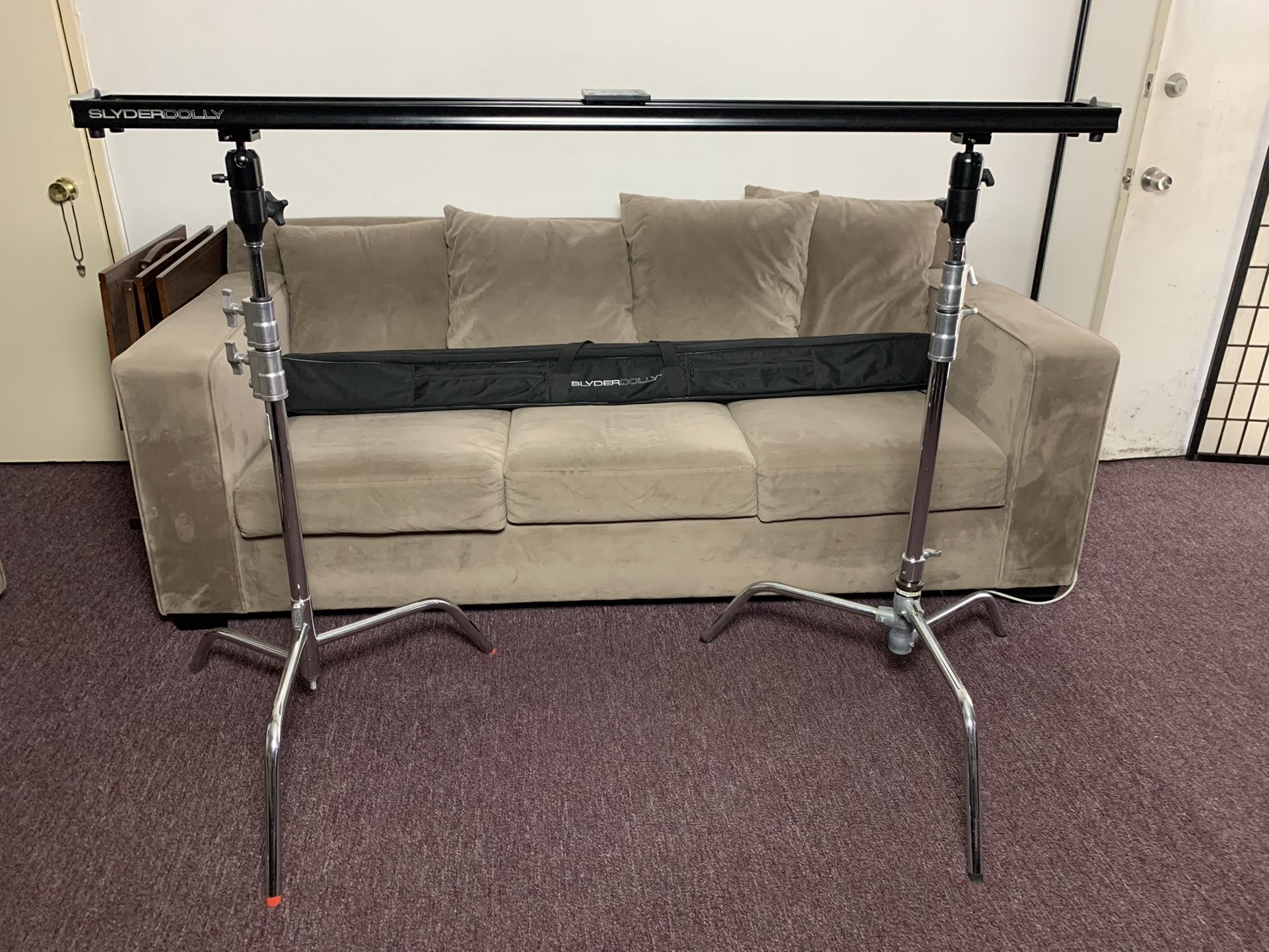 DIGITAL JUICE SLYDER DOLLY PORTABLE LINEAR TRACKING SYSTEM (64”)
