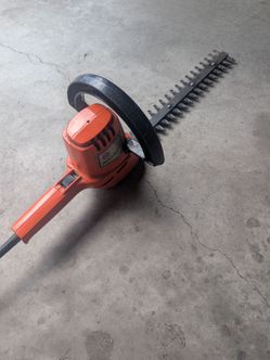 Black & Decker Electric Hedge Trimmer
