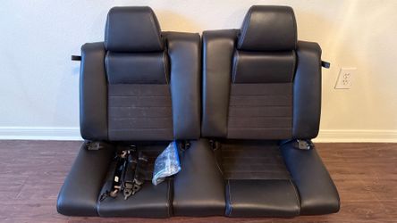 Mustang Back passenger seats