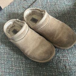 Uggs Size 5