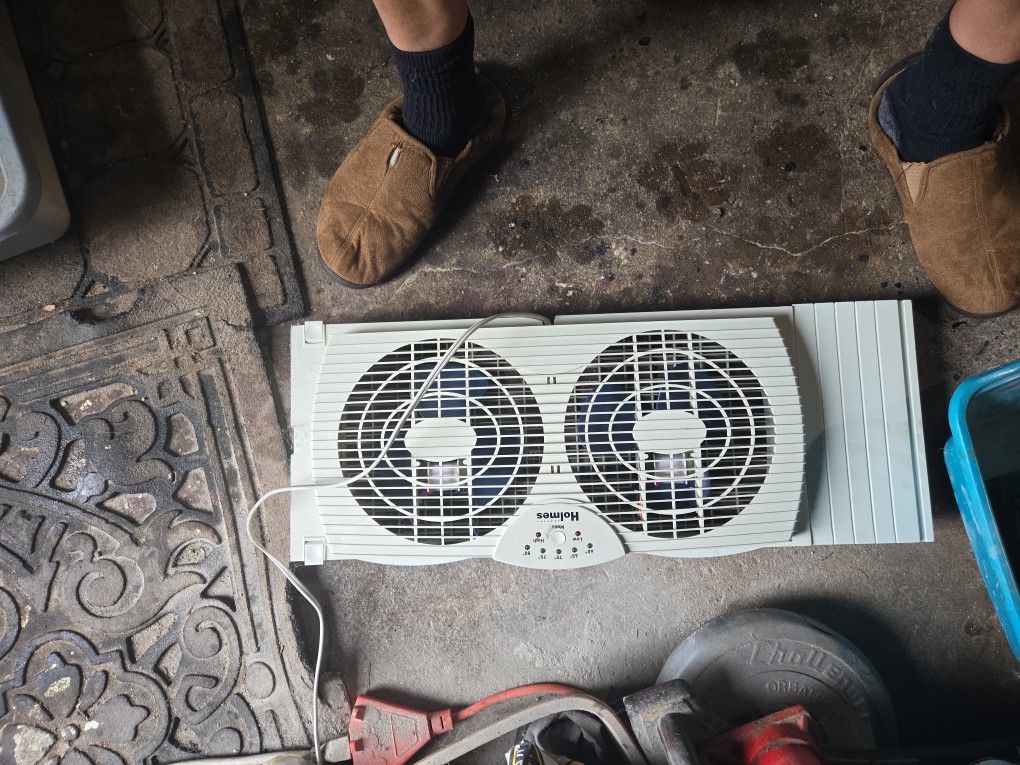 Holmes Duel Window Fan