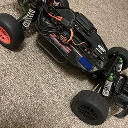 Traxxas Slash 