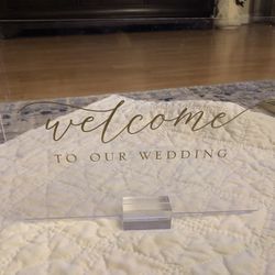 Wedding Signs With Bases