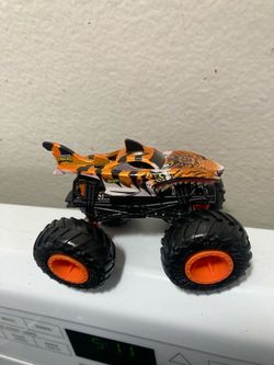 Hot Wheels Monster Trucks Tiger Shark Die-Cast
