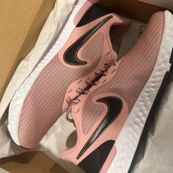 Nike Revolution Shoes