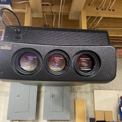 Runco DTV 852 Front/Rear Projector