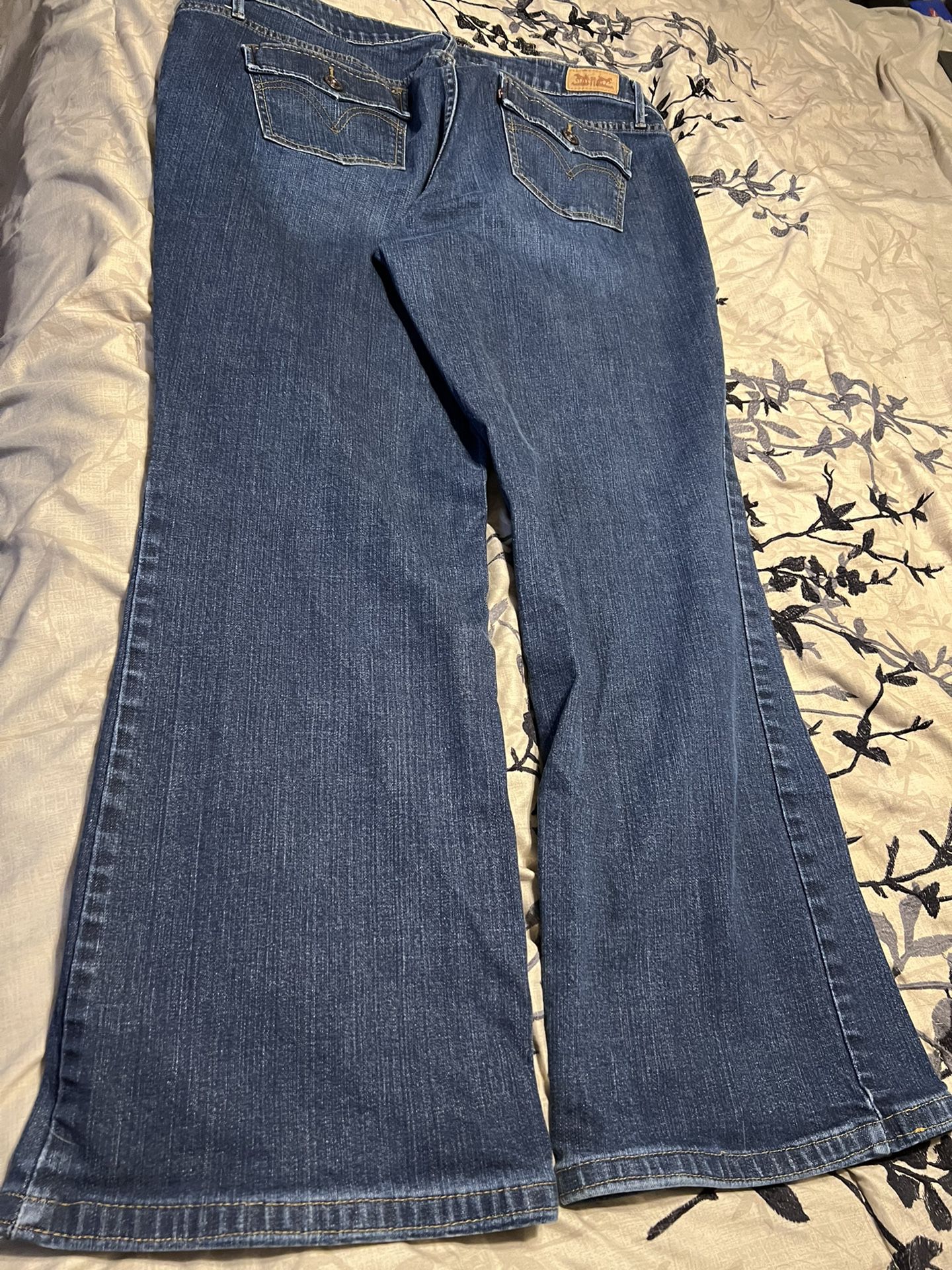 Levi's Women's Shaping Bootcut Jeans Style 590 Size 18W for Sale in Los  Angeles, CA - OfferUp
