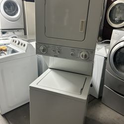 Kenmore, Washer And Electric Dryer Stackable