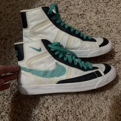 Nike Shoes Size 7