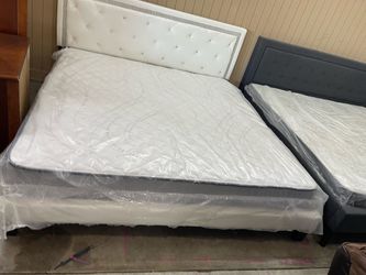 White Tufted Upholstered Bed Frame with Mattress