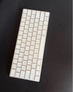 Apple A1644 Magic Keyboard Rechargeable Bluetooth