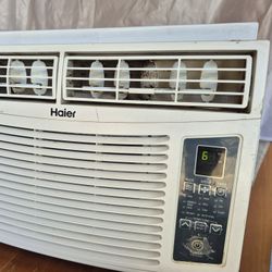 Air Conditioner (marca Haier)