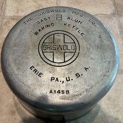Vintage Griswold No 8 (A1458) Cast Aluminum "Baking Kettle"