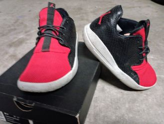 Red/Black Jordan Eclipse Youth Basketball Shoes 6.5Y (Wo 8)