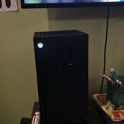 Xbox Series X The Condition Is Almost Brand New And Rarely Used.