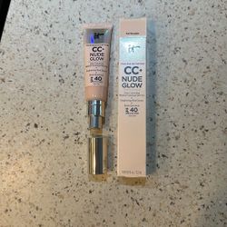 It CC Nude Glow SPF40 Nude Porcelain
