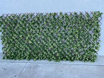 New Green Floral Plant Expandable Privacy Fence
