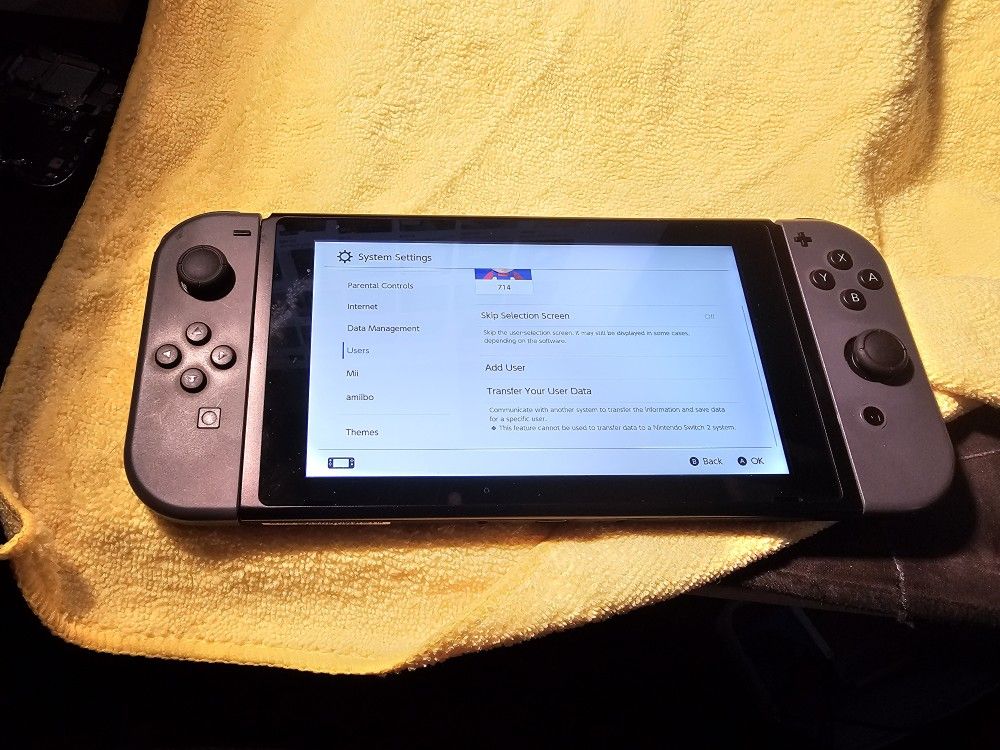 Nintendo Switch 
