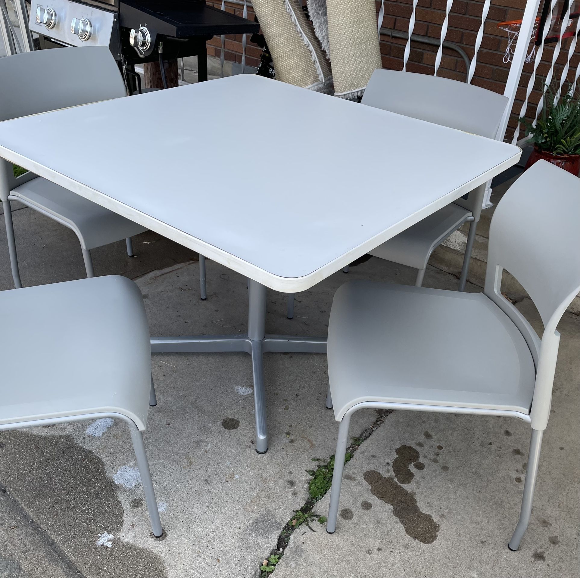 Vintage Formica & Chrome Table