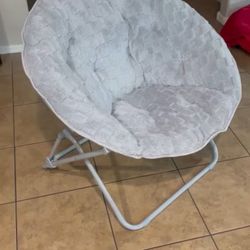Soft Lounge Chair 