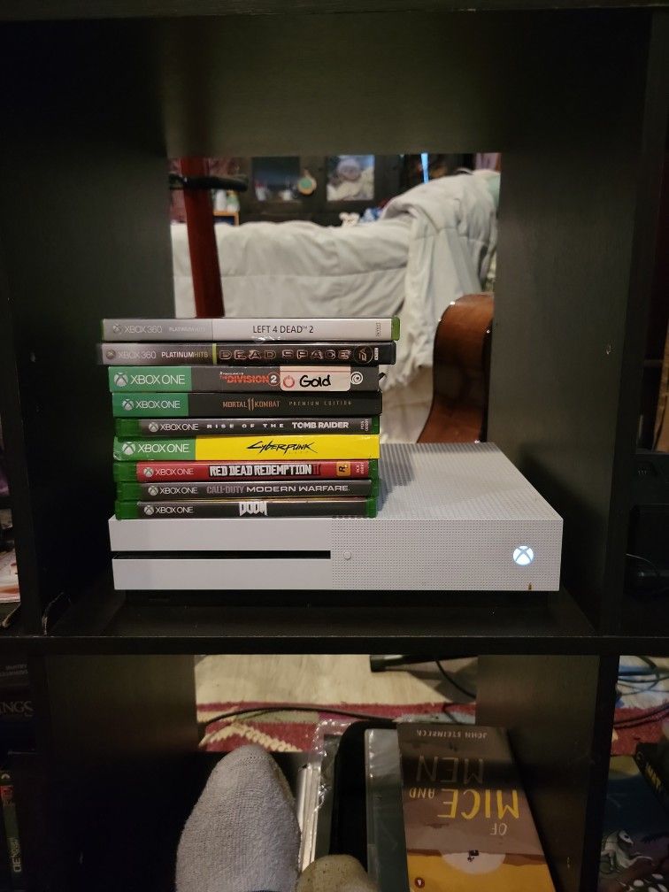 Xbox One S bundle With 9 Games
