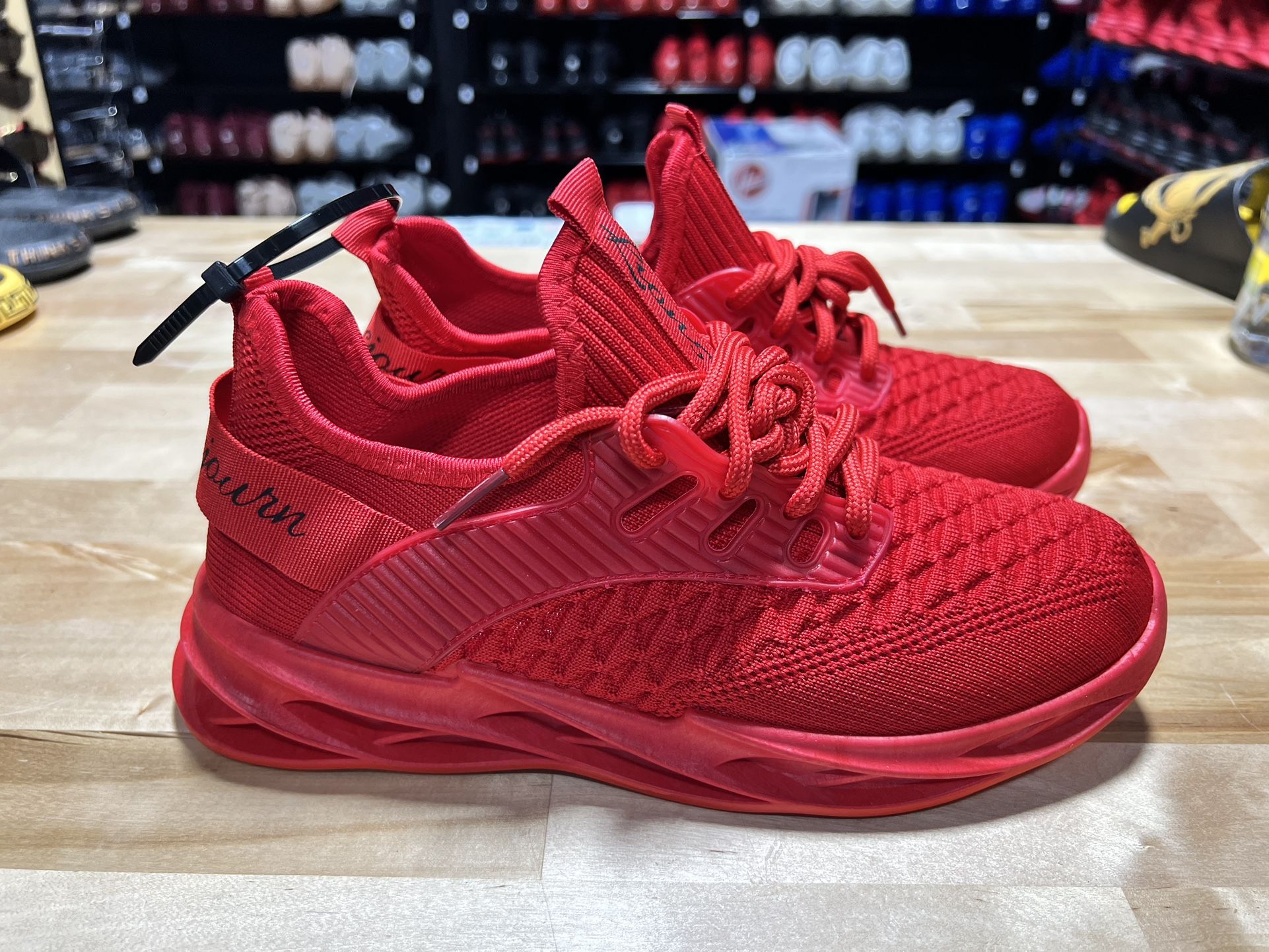 Lions Den Sneaker Running Shoes $20 Lions Den Footwear 4816 S 24th St Omaha Ne 68107