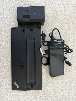 Lenovo Ultra Docking Station w/ Charger