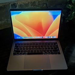 Apple MacBook Pro 13” Space Gray 2017 2.3 GHz Dual-Core Intel i5, 8GB memory, 256 GB HD Only 207 Cycle Counts On Original Battery!