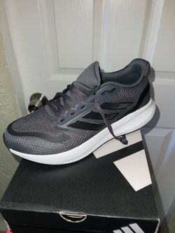 Adidas Runfalcon 5 grey/black boy size 7