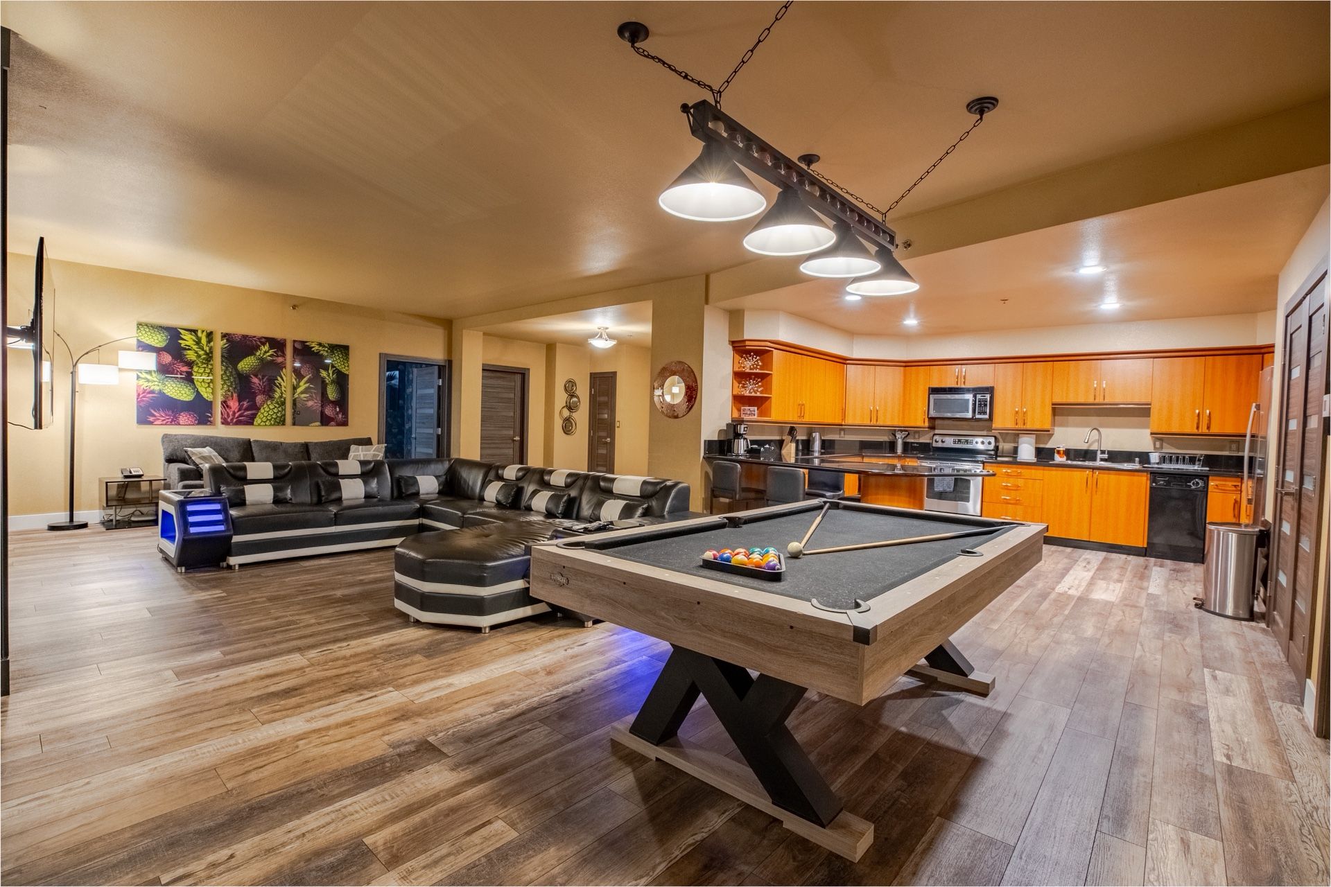 Modern Pool Billiard Table