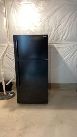 Refrigerator freezer